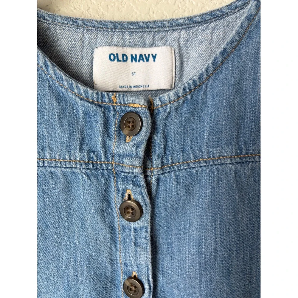 Old Navy Kids Girls Light Wash Denim Chambray Jumpsuit Romper Size 5T
